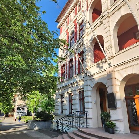 Villa Garden Dyplomat オルシュティン エクステリア 写真